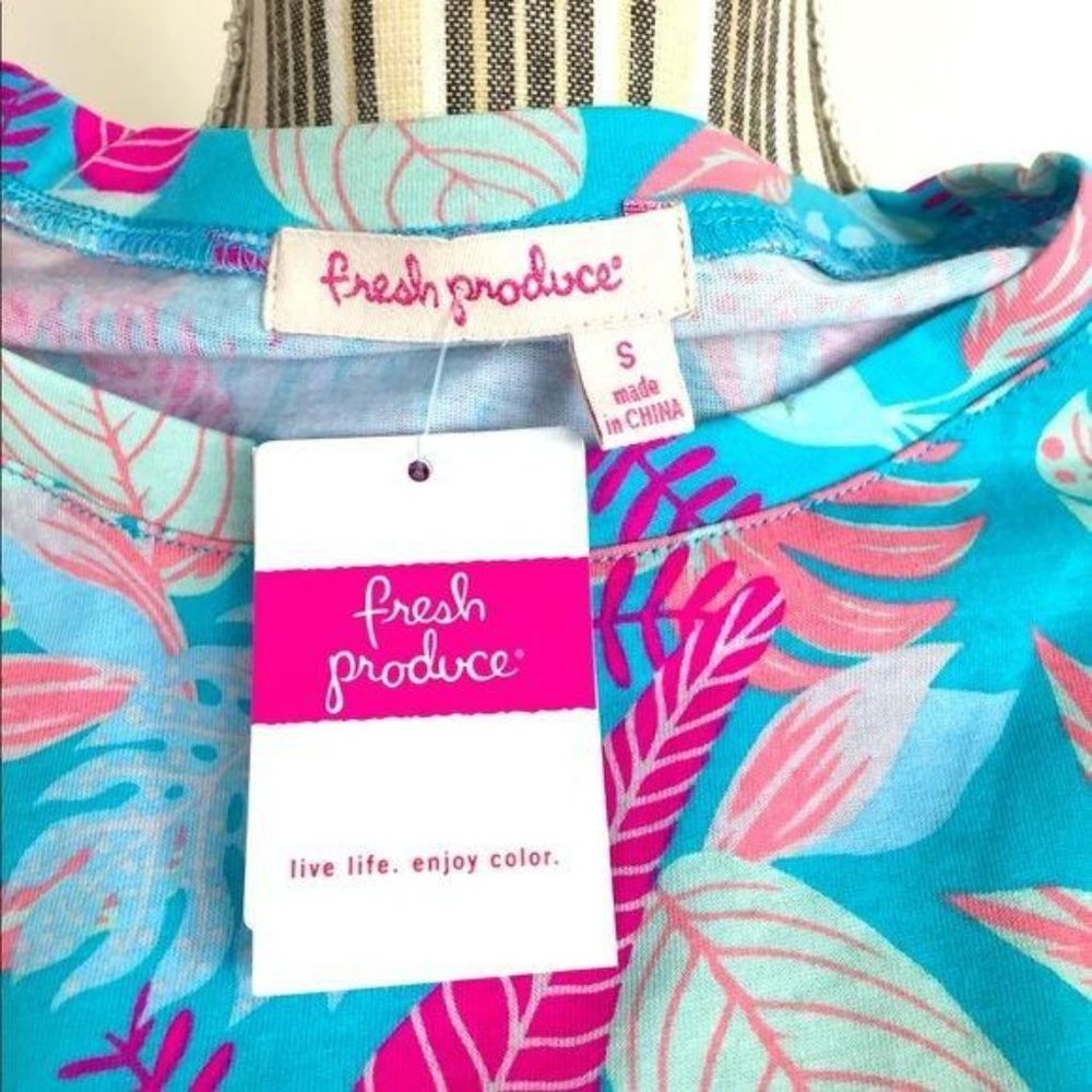 NWT Fresh Produce Sz Medium floral print T-shirt - Picture 7 of 9